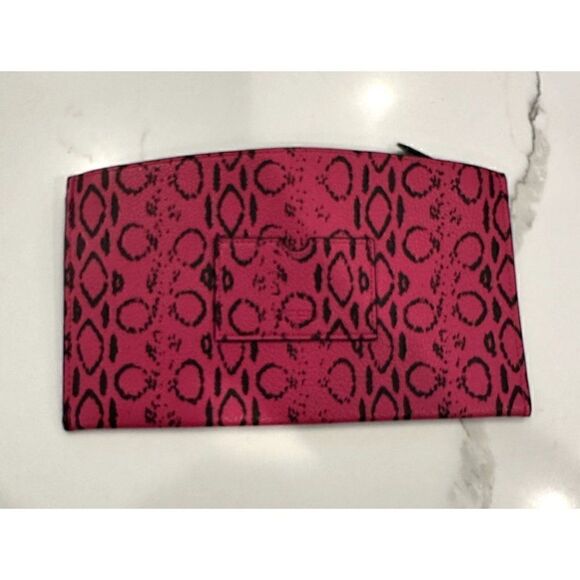 Reed NEW Atlantique Large Pouch in Fuchsia Viper - Picture 4 of 4